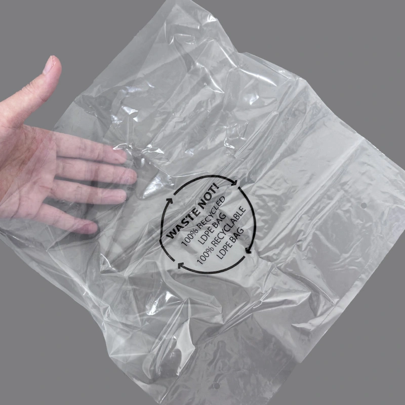 Grys ​​birziklatutako plastikozko poltsak aurkeztea